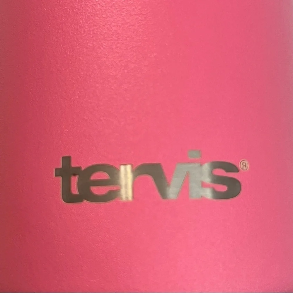 Tervis Powder Coated Stainless Steel Triple Walled Water Bottle, 25 oz. - Picture 6 of 7